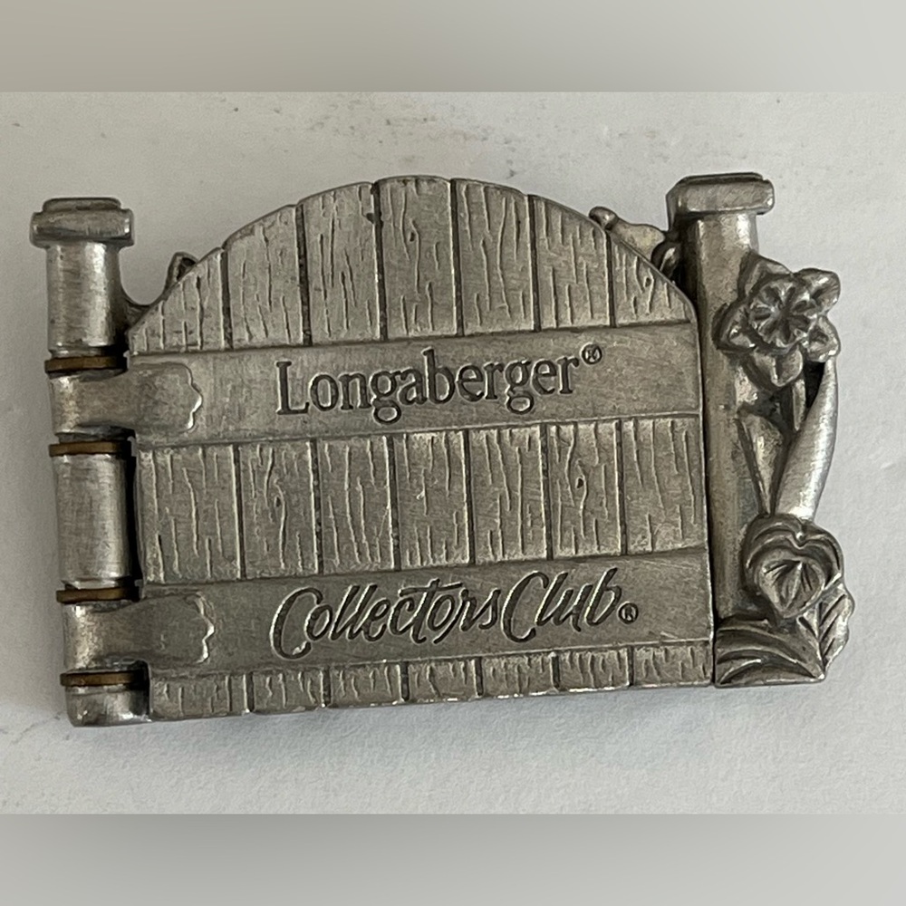 Longaberger CC 2000 Collectors Club COTTAGE GATE Basket Lapel Pin Back Brooch